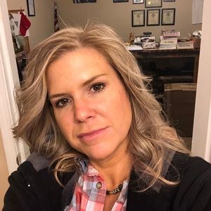 Meet your Posher, Carrie